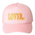 Broderie LOVER jaune et cœur sur une casquette trucker rose avec cordelette - Taille unique / Rose