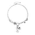 Collier argenté avec pendentifs mystiques d'étoiles et de lune sur chaîne stylisée - Collier Étoile Lune Argenté / Argent