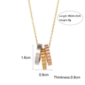 Collier avec pendentif trois anneaux en acier plaqué or 18K et dimensions précises - Collier Pendentif Trois Anneaux Entrelacés