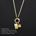 Vergulde roestvrijstalen tennisketting met letter C hanger en glanzend zirkoon - Letter C (XNL0116) / Goud