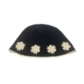Handgefertigter schwarzer Häkelhut mit Retro-Blumenmuster und weißem Rand - Blumenkrempe Schwarz / M (56-58cm)