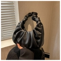 Borsa a nuvola nera minimalista con pieghe, texture in pelle e manico rotondo - Nero