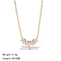 Collana dorata con ciondolo a ventaglio in zirconi marquise e catena sottile - Oro