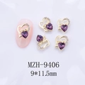 Détail du bijou d'ongle cœur creux 3D avec gemme violette et gravure Love, 9x11,5 mm - Style de Zircon Violet à Base d'Or(9406)