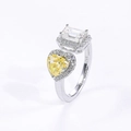 Anillo abierto de plata 925 con moissanita amarilla de corazón y blanca rectangular - Talla 9-11 / Amarillo + Blanco