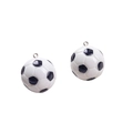Paire de pendentifs de football 3D en résine noir et blanc avec anneaux métalliques - Petit ballon de football avec œillet