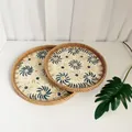 Two-piece round rattan trays with sunburst pattern inlay and natural woven border - Blue & White Flower / 2-Piece Set