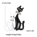 Spilla gatto in smalto bianco e nero con strass e dettagli sulle dimensioni - Nero