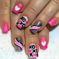 Glittery pink heart press-on nails with XOXO and KISSES designs for Valentine's Day - Pink Heart Glitter Letter Style (CW469)