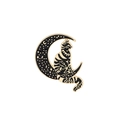 Pin de esmalte de un gato negro sobre una luna creciente dorada con estrellas - XZ75-4 Gato en la Luna