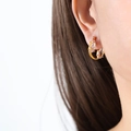 Elegante 18K vergoldete Titan U-Ohrringe mit lila Kristallen im Marquise Schliff - Gold