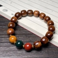 Retro Palisander Armband mit bunten Perlen und Metall-Distanzstücken - 11x12mm Rund Dreifarbig Perlen