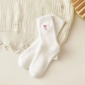 Chaussettes blanches douces en velours de vison avec broderie nœud rose sur tricot - Taille unique / Blanc