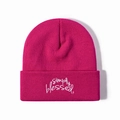 Berretto in maglia rosa fucsia invernale con ricamo bianco simply blessed e risvolto - Rosa Rosso
