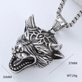 Detail shot of vintage wolf head pendant showing 35mm x 37mm size and 24g weight - Vintage Wolf Relief (单吊坠款式18)