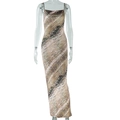 Dettaglio della stampa a serpente marrone e del taglio aderente su questo maxi abito - S / Snake Print