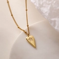 Collar con colgante de corazón bañado en oro de 18 quilates y circón de estrella - Collar Con Colgante de Corazón y Estrella Dorada