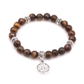 Bracciale di perle occhio di tigre con pendente loto e distanziatori yoga in lega d'argento - Occhio di Tigre + Loto
