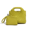 Leuchtend lindgrünes handgewebtes Mini-Einkaufstaschen-Set mit passender Clutch-Tasche - Fruchtgrün