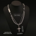 Collana multistrato in acciaio inossidabile argento con croce su manichino nero - Stile Multistrato Croce con Piastrina Stella (5#)