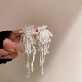 Pendientes de borla de cuentas blancas hechos a mano con racimo floral y cristales - Borla De Perlas Blancas (6#)