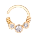 Vergoldeter Piercing-Ring mit drei Zirkoniasteinen und eleganter gedrehter Textur - Kupfer / Rund (7108)