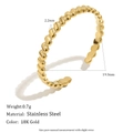 Eleganter 18K vergoldeter Edelstahlring mit gedrehtem Design und einer Breite von 2,2 mm - Diagonalstreifen Offener Ring / Gold