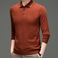 Herren Strickpullover in gebranntem Orange mit Goldstreifen am Kragen und Slim Fit - M / Braun