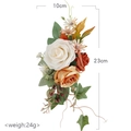 Hochzeitsschulterkorsage mit weißen und orangen Rosen, 23cm langer künstlicher Blumenschmuck - Karamell-Champagner