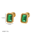 Detailansicht der 18K Goldohrringe mit grünem Zirkon, 7,2mm Höhe und 5,3mm Breite - Vintage Grüner Edelstein Rechteckige Ohrstecker (TE6441)