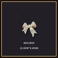 Golden bow brooch with rhinestones and vintage baroque style measuring 2.0cm x 2.0cm - Bowknot Style (XD11054)