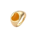 Détail de bague cœur plaquée or avec zircon ambre et anneau ouvert ajustable - Ouvert Réglable / Jaune