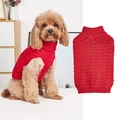 Détail d'un pull rouge en maille pour animaux avec col roulé et texture à carreaux - XS / Rouge
