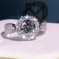 Bague luxueuse avec zircon rond gris foncé et anneau torsadé pavé de petits diamants - US 6 / Or blanc
