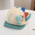Dettaglio del cappello da sole per neonati con tessuto a rete verde e toppa dinosauro - 48cm 6-20 mesi / Verde