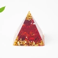 3cm resin pyramid with red natural crystals and gold leaf flakes on white background - 3cm / Red Glass