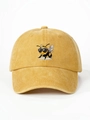 Detalle de abeja bordada con gafas de sol en una gorra de béisbol amarilla estilo vintage - Talla Única (Ajustable) / Amarillo