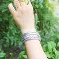 Bracciale intrecciato glitter argento e set di anelli minimalisti all'aperto - Bracciale rigido impilabile argento lucido (30100)