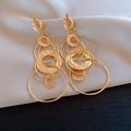 Goldene geometrische Hohlkreis-Ohrringe auf Seide im lagigen, langen Design für Damen - Stil 5 Geknotet Lang (HE28081) / Gold
