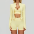 Ensemble de yoga 3 pièces sans couture jaune clair avec veste, brassière et short - S / Haut Et Bas / Ensemble trois pièces / Jaune crème