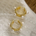 Orecchini a cerchio vintage placcati oro con perle e texture granuli su pizzo - Oro/Perla Bianca