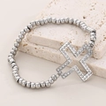 Bracelet à billes argentées avec grand pendentif croix en strass sur pierre - Croix en Strass Creuse Argent (KB56175-Z)