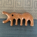 Animal shaped sandalwood massage comb with 5 smooth teeth for scalp and body therapy - Golden Sandalwood Elephant Shape Massage Comb (11*5*2cm)
