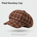 Classic British style brown plaid newsboy cap with vintage houndstooth pattern detail - One Size / Striped Plaid-Camel