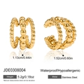 Detalle del pendiente de clip de tres capas en acero inoxidable bañado en oro de 18K - Estilo Perlas Multicapa Dorado (JDE0308004)