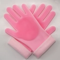 Pink silicone pet grooming gloves with soft scrubbing bristles and warm plush lining - Pink (Plush Lined)