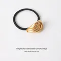 Minimalist black elastic hair tie with vintage gold multi-ring metal decoration - Chain Semicircle - Gold