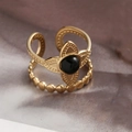 Anello dorato a doppio strato regolabile con fiore in onice nera e stile vintage - Nero