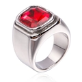 Herrenring aus Titanstahl mit einem quadratisch geschliffenen roten Edelstein-Inlay - Größe 6 / Stahl Roter Edelstein