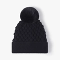 Gorro de punto negro para mujer con pompón grande de piel sintética y textura gruesa - Negro